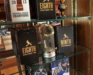 ST. LOUIS CARDNALS SERIES CHAMPIONS Memorabillia