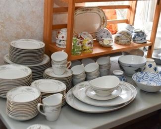 Fine China / Dinnerware