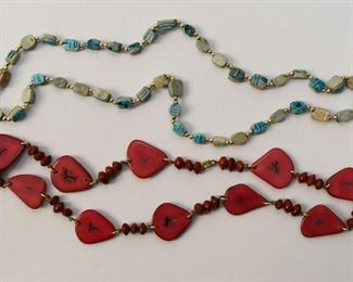Jewelry - Necklaces / Beads