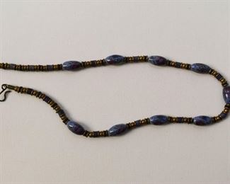 Jewelry - Necklaces / Beads