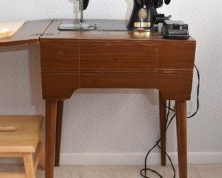 Antique / Vintage Singer Sewing Machine with Work Cabinet