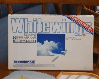 Paper Airplanes Craft Kit