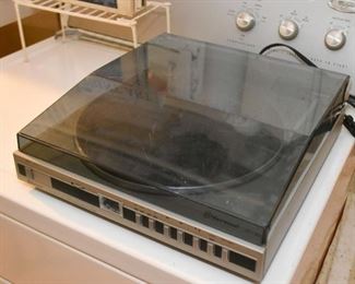 Sherwood ST-903 Turntable