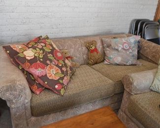 Vintage Sofa - Throw Pillows