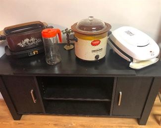 Small army of robot resisters