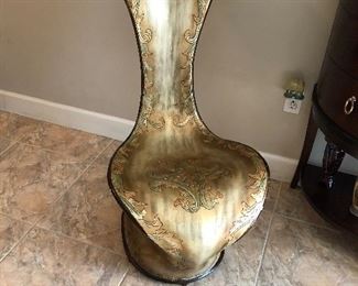 Unusual chair ... cool !!