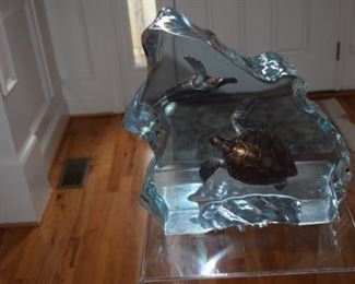 Wyland "Sea Turtles" 2002 Limited Edition Lucite Sculpture 323/350. 12" X 12"