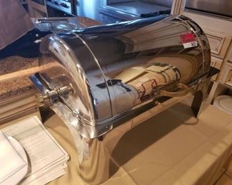 Stainless chafing dish