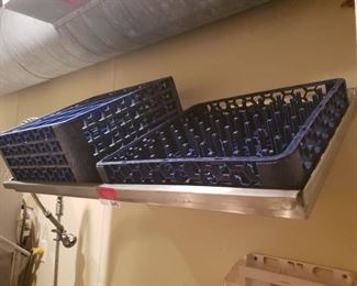 Stainless dish wall rack