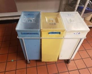 (3) ingredient bins