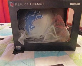 Riddell Lions Helmet