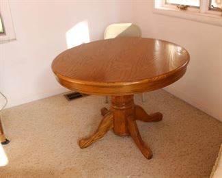 oak round table
