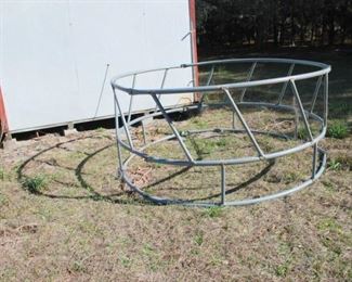 Galvanized Hay Ring for feeding horses and cattle