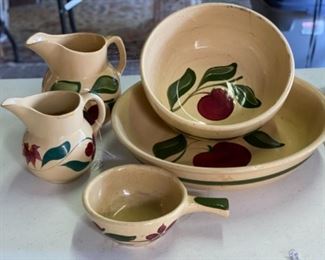 Watt pottery