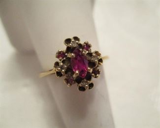 ESTATE 14KT GOLD RUBY AND DIAMOND RING