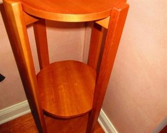 Cherry 3-tier Stand