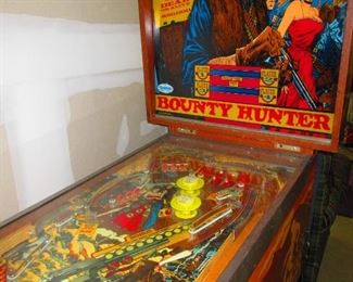 Bounty Hunter Pinball Machine
