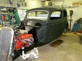 1935 FORD 2 DOOR HUMPBACK