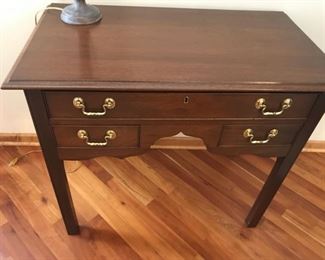 Bartley handmade Chippendale console table; 34Wx19Dx30H