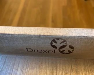 #4 drexal drop side end table oval with 1 drawer and inlay 18-35x28x27 as is finish 2@100 ea