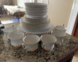 #119 Royal Albert ValDot 8 place setting china $150.00