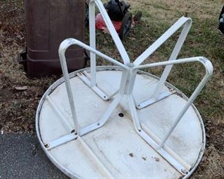 #95 White plastic Patio table $25