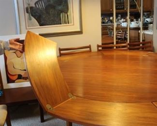Mid-Century Modern Dyrlund Rosewood Flip-Flap Lotus Table