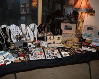 Lot's of Costume Jewelry