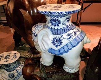 Blue and White Porcelain Elephant Plant Stand