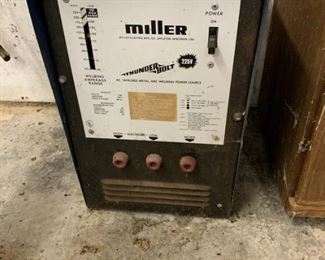 Miller 225V Welder style no HK-45
