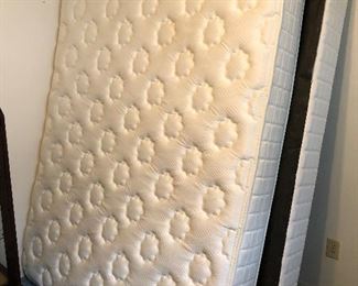 Queen mattress and box spring