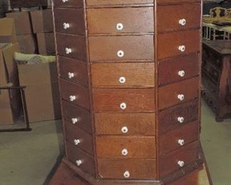 INCRDIBLE COUNRY STORE CABINET