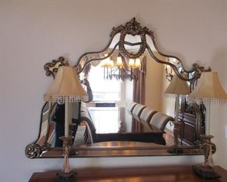 Many Ornate Mirrors To Choose From