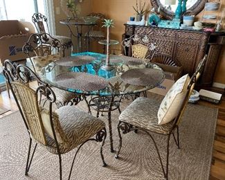 Glass Top Dining Room Table, 4 Chairs, Rug