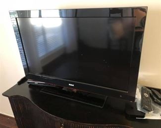 RCA 32” Television with Remote
Good, working condition.
