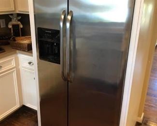 Frigidaire Stainless Steel Side by Side Refrigerator
Excellent working condition! 
Please view photos for dimensions & specs. 
Must be able to move and load yourself.