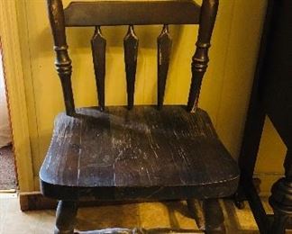 Very sturdy heavy dining chair