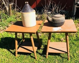 Vintage 2 Gallon Crock Jug White & Brown Blue No 2
Vintage SO-CO-OP F-DY Co #7 Rome GA Cast Iron Tea Kettle.
2 two tiered parlor tables