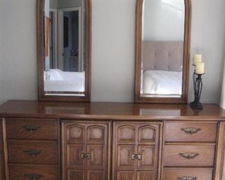 Dresser with Double Mirrors...