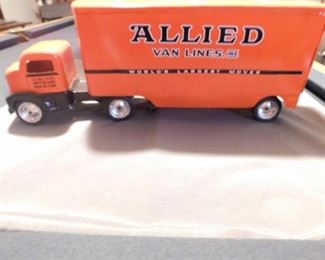 Restored Allied Van Lines Vintage scale size truck
