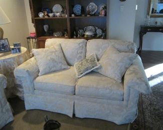 White Love Seat
