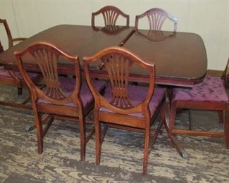 Mahogany Dining Table w/1 Leaf & 6 Shield Back Chairs
