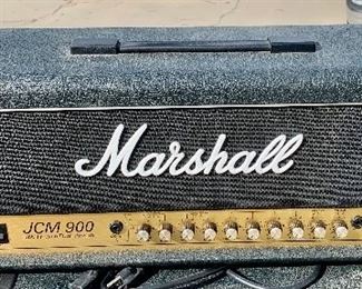 Marshall JCM 900 amp