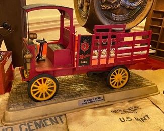 STROH'S BEER DELIVERY TRUCK