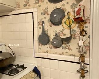 OLD KITCHEN WARE