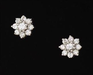 Ladies Gold and Diamond Pair of Floral Design Earrings 