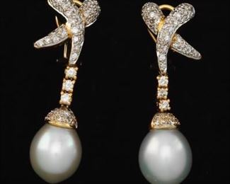Ladies Gold, Diamond and Pearl Pair of Dangle Ear Clips 