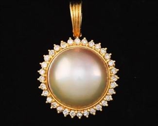 Ladies Gold, Mabe Pearl and Diamond Pendant 