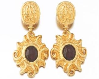 Ladies Italian Gold and Garnet Pair of Earrings 