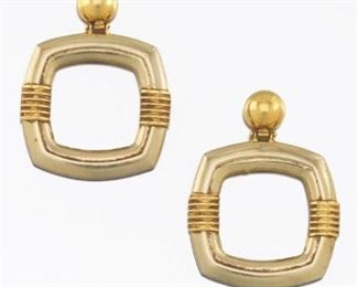 Ladies Italian TwoTone Gold Pair of Earrings 